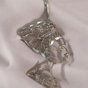 Elegant .925 Silver Women's Queen Nefertiti Pendant